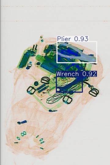 Detection preview by Segmentatation_v8_medium_train_250