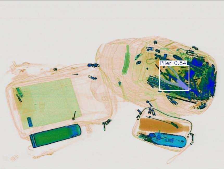 Detection preview by Segmentatation_v8_medium_train_250