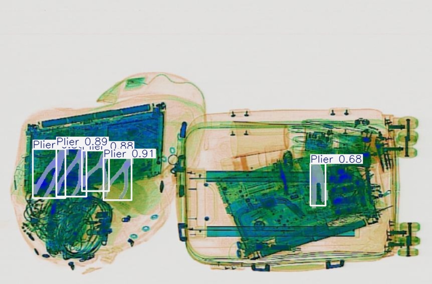 Detection preview by Segmentatation_v8_medium_train_250