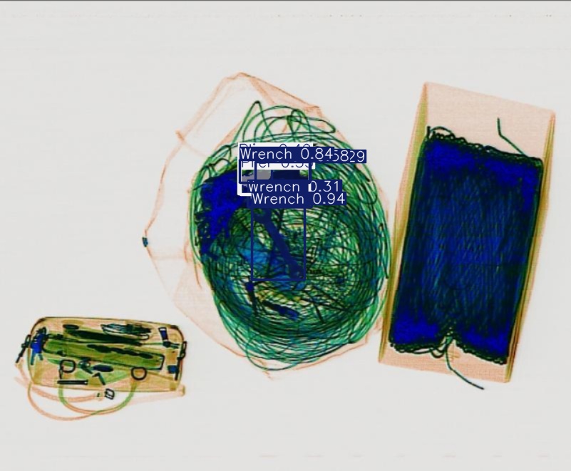 Detection preview by Segmentatation_v8_medium_train_250