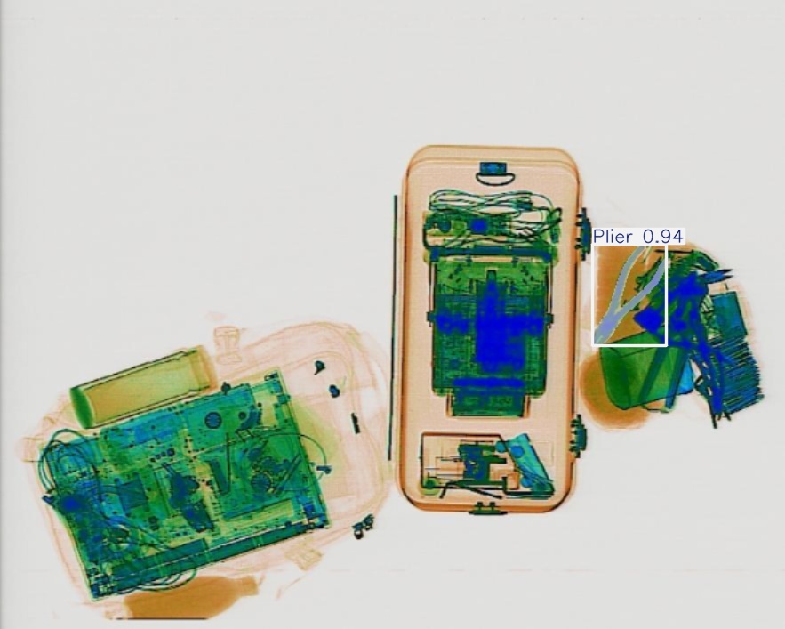 Detection preview by Segmentatation_v8_medium_train_250