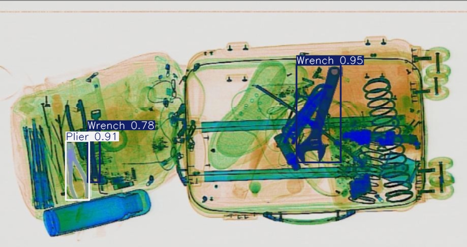 Detection preview by Segmentatation_v8_medium_train_250