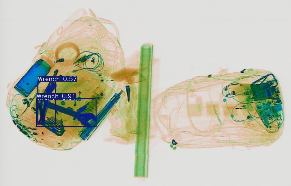 Detection preview by Segmentatation_v8_medium_train_250