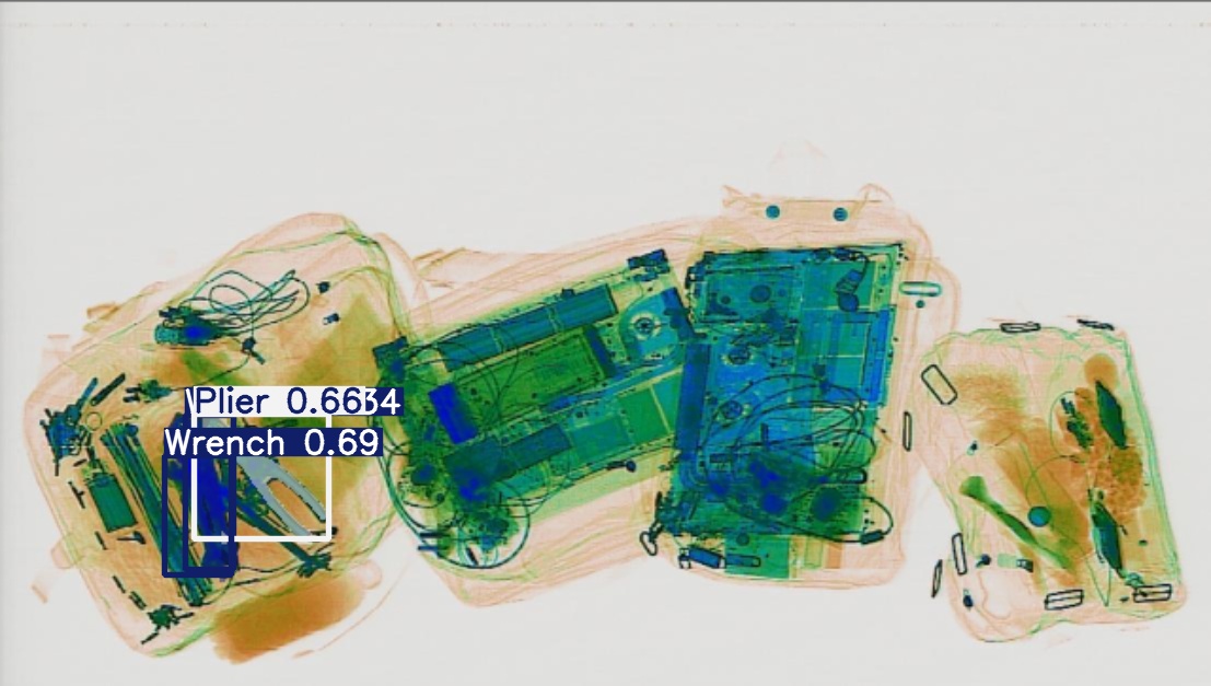 Detection preview by Segmentatation_v8_medium_train_250