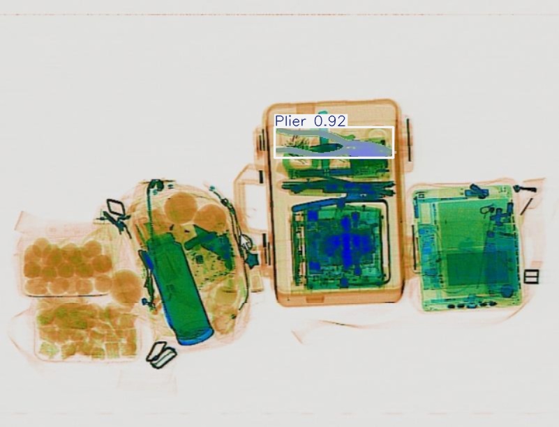 Detection preview by Segmentatation_v8_medium_train_250