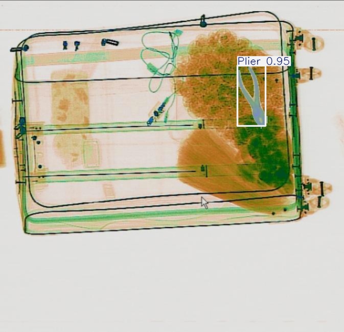Detection preview by Segmentatation_v8_medium_train_250