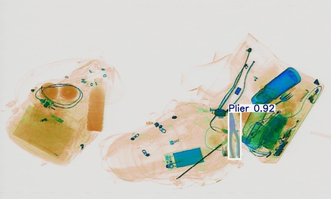 Detection preview by Segmentatation_v8_medium_train_250