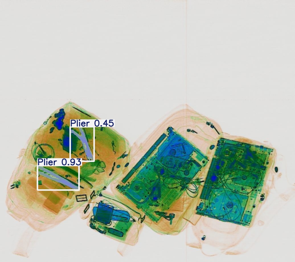 Detection preview by Segmentatation_v8_medium_train_250