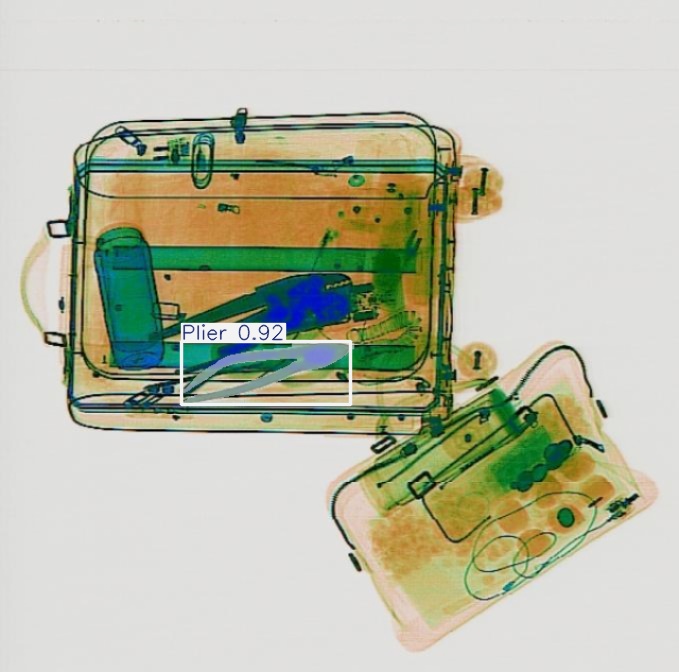 Detection preview by Segmentatation_v8_medium_train_250