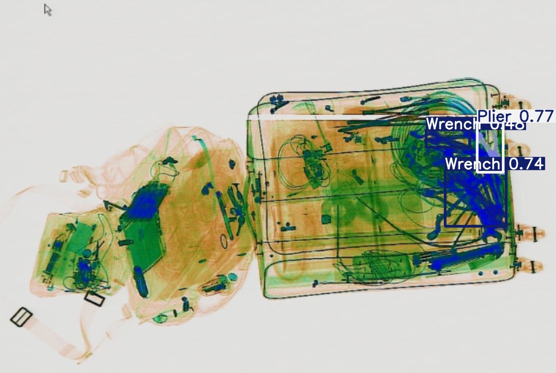 Detection preview by Segmentatation_v8_medium_train_250