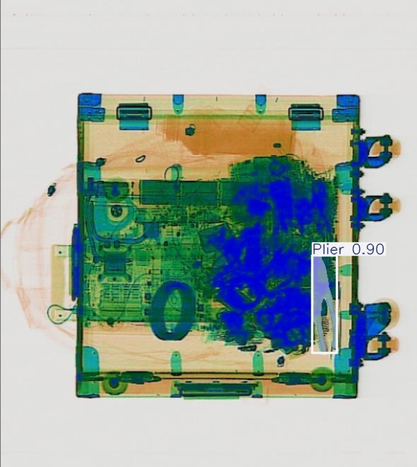 Detection preview by Segmentatation_v8_medium_train_250