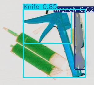 Detection preview by Segmentatation_v8_medium_train_250