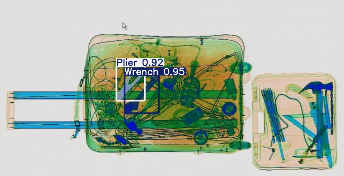 Detection preview by Segmentatation_v8_medium_train_250