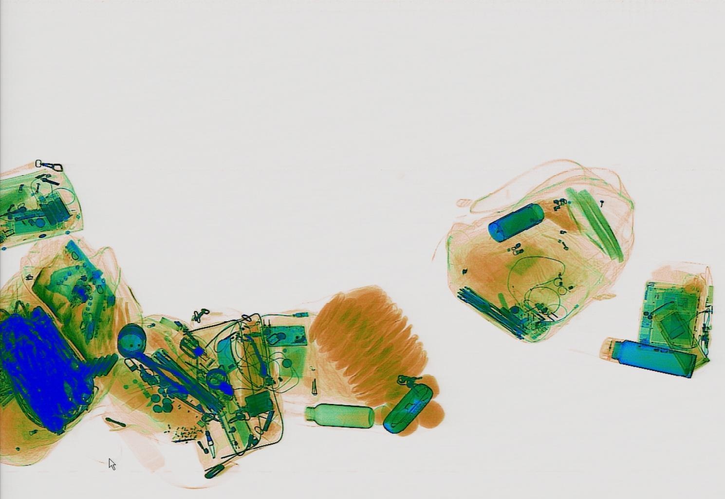 Detection preview by Segmentatation_v8_medium_train_250