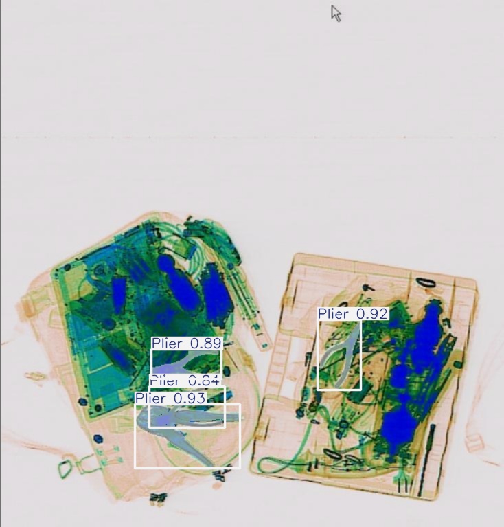 Detection preview by Segmentatation_v8_medium_train_250