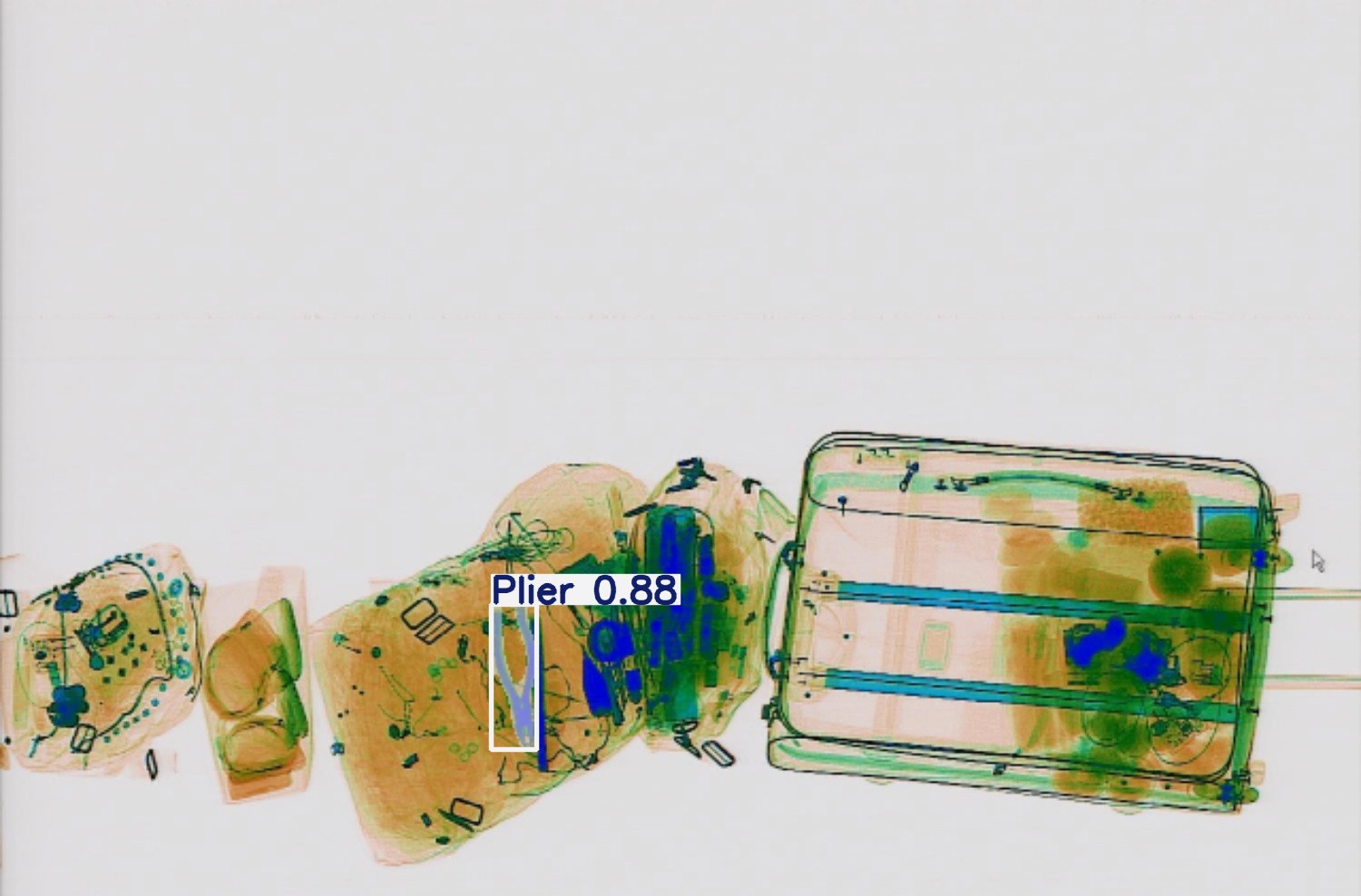 Detection preview by Segmentatation_v8_medium_train_250