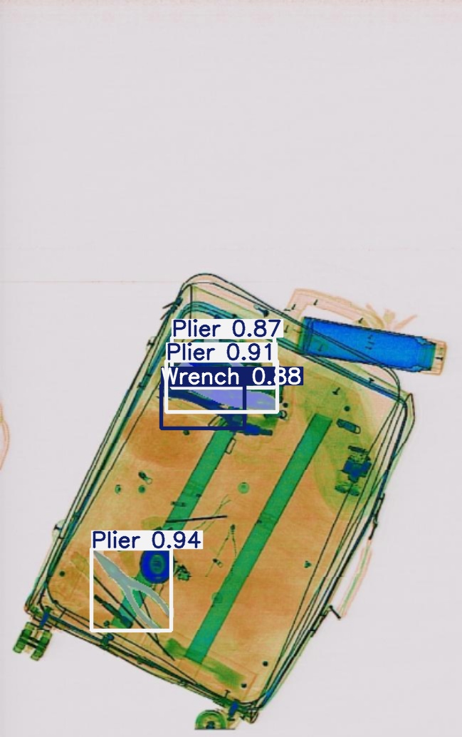 Detection preview by Segmentatation_v8_medium_train_250