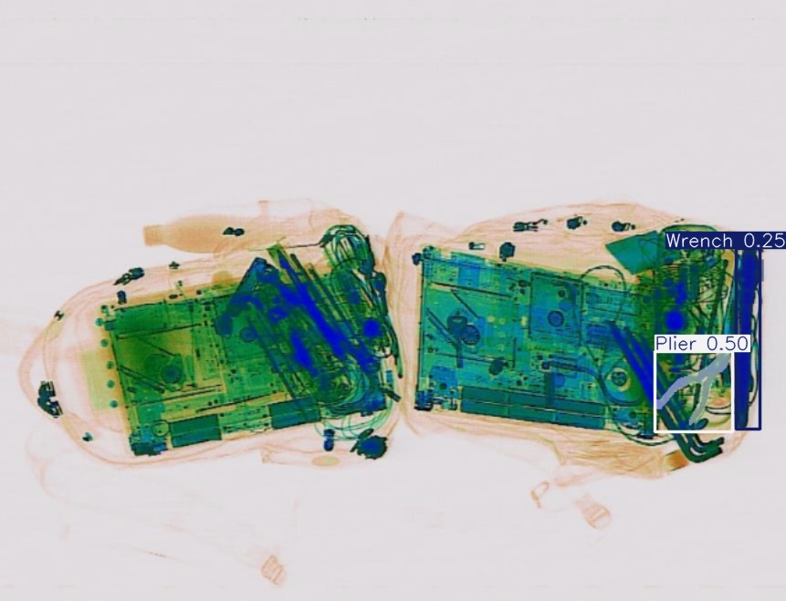 Detection preview by Segmentatation_v8_medium_train_250