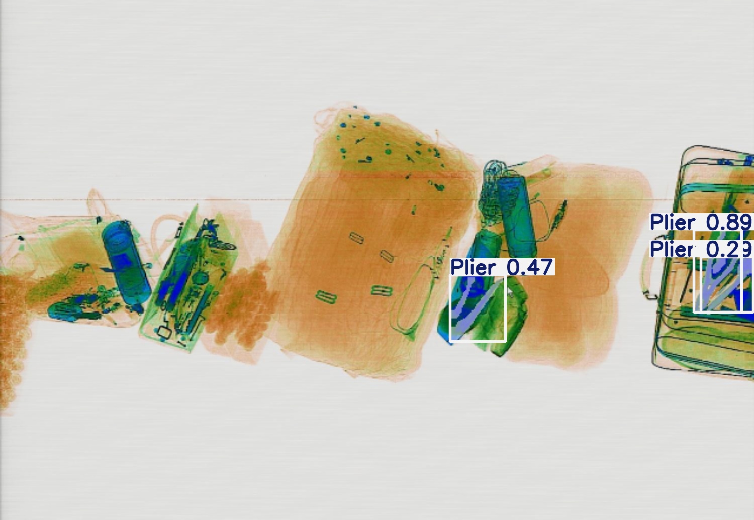 Detection preview by Segmentatation_v8_medium_train_250