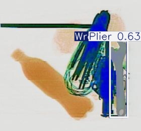 Detection preview by Segmentatation_v8_medium_train_250
