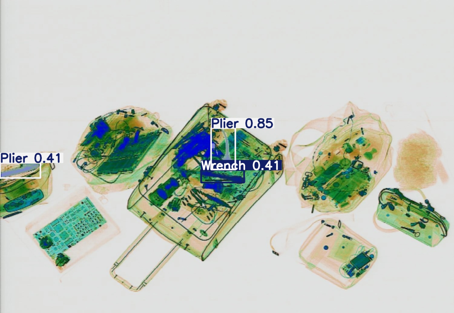 Detection preview by Segmentatation_v8_medium_train_250