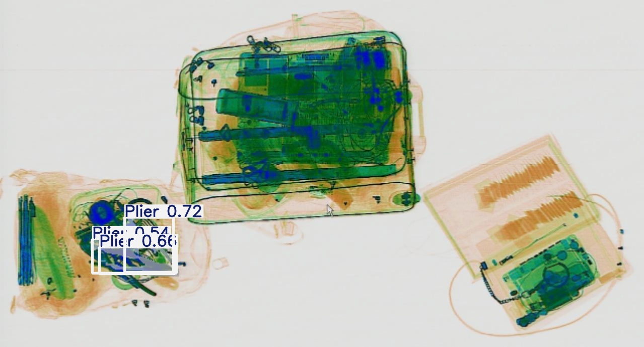 Detection preview by Segmentatation_v8_medium_train_250