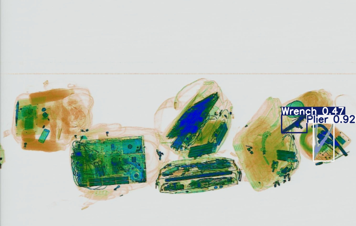 Detection preview by Segmentatation_v8_medium_train_250