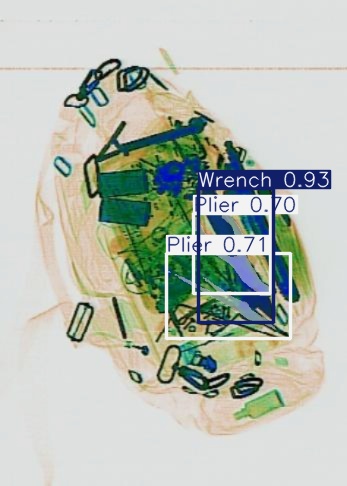 Detection preview by Segmentatation_v8_medium_train_250