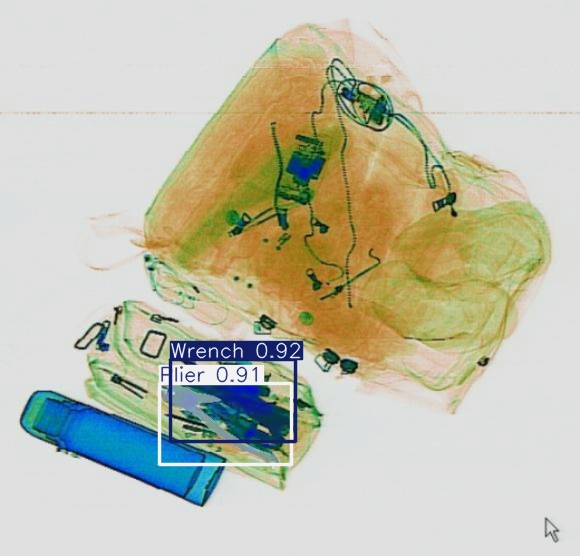 Detection preview by Segmentatation_v8_medium_train_250