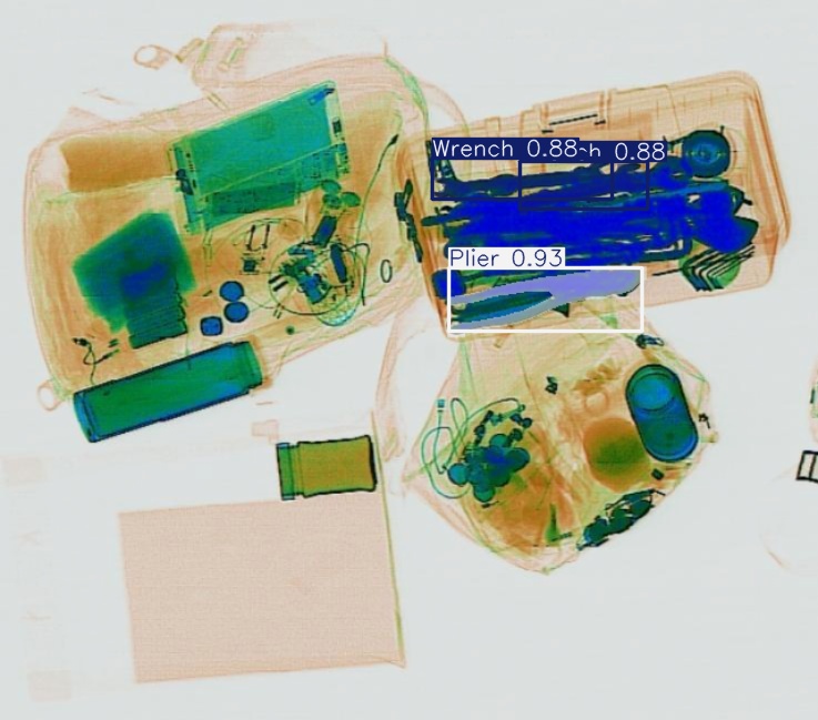 Detection preview by Segmentatation_v8_medium_train_250