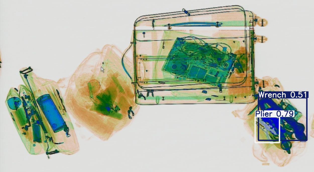 Detection preview by Segmentatation_v8_medium_train_250