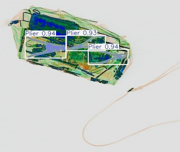 Detection preview by Segmentatation_v8_medium_train_250