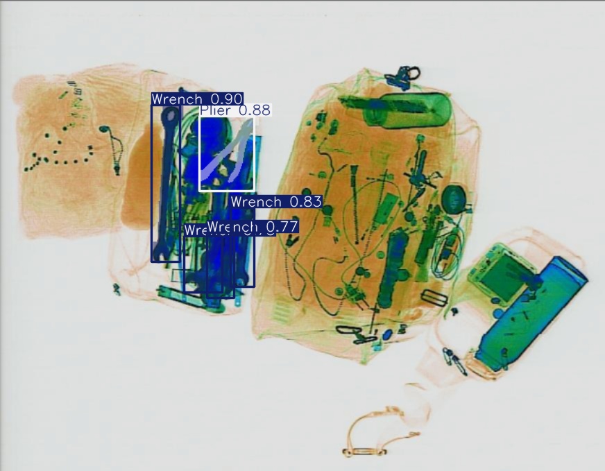 Detection preview by Segmentatation_v8_medium_train_250