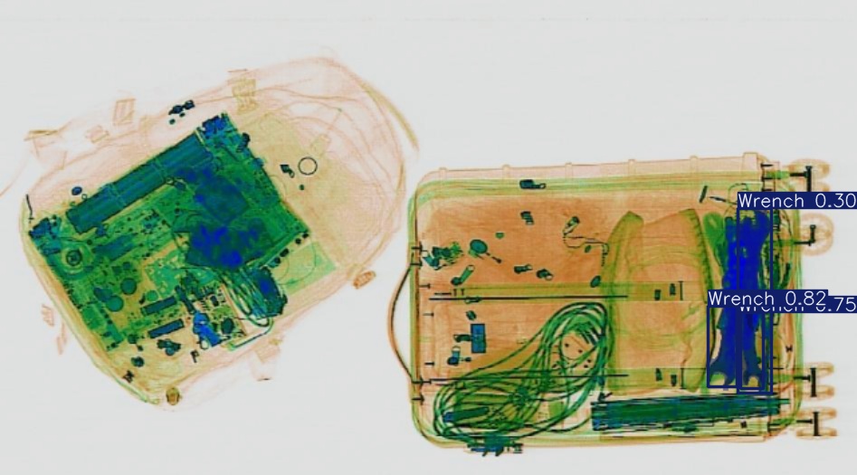 Detection preview by Segmentatation_v8_medium_train_250