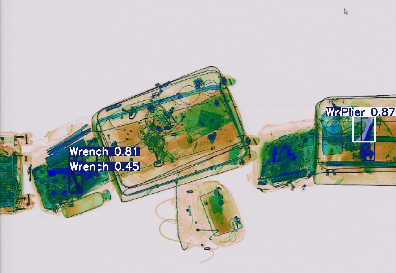 Detection preview by Segmentatation_v8_medium_train_250