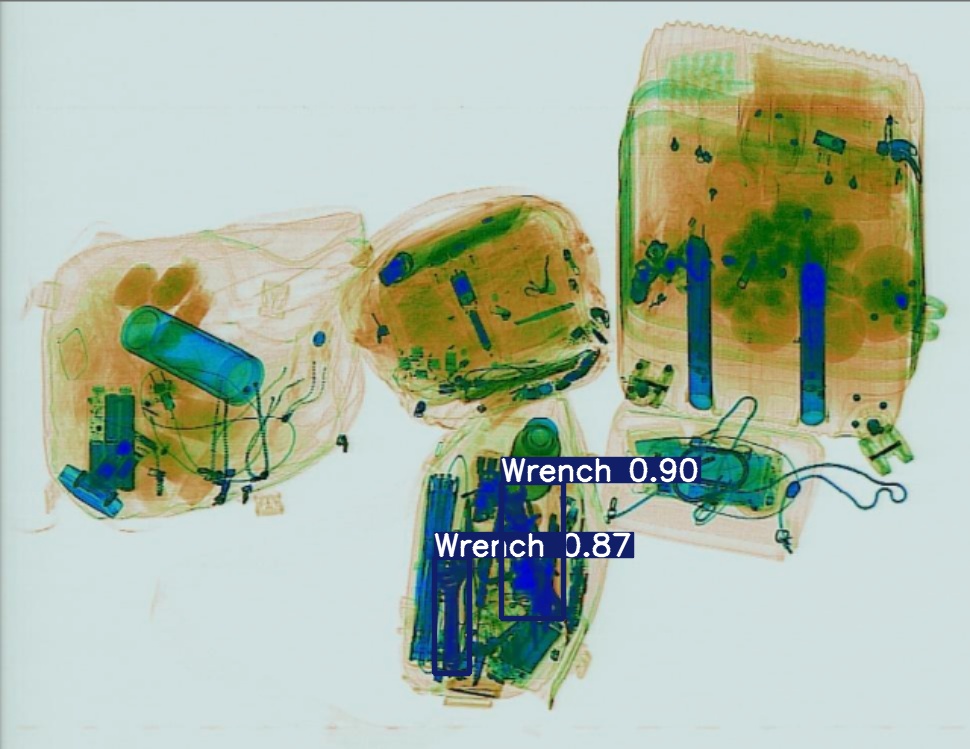 Detection preview by Segmentatation_v8_medium_train_250