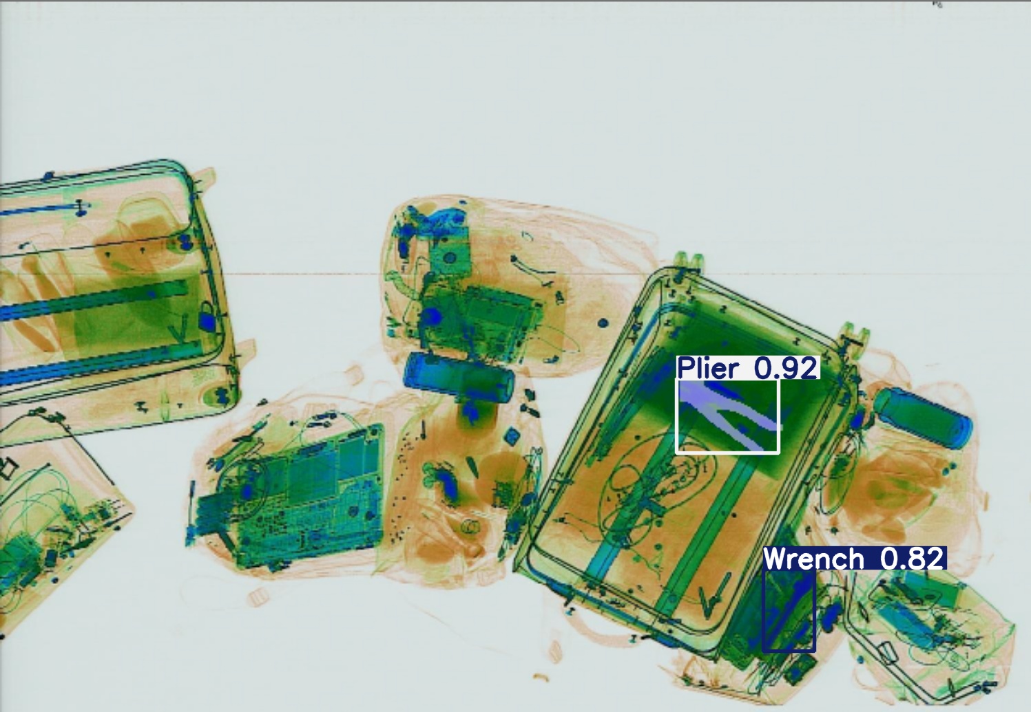 Detection preview by Segmentatation_v8_medium_train_250