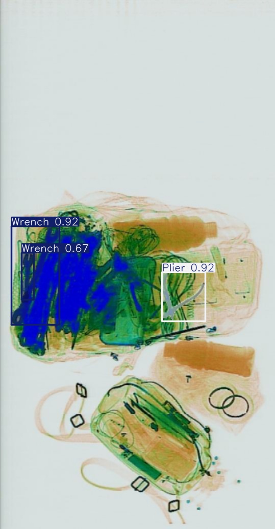 Detection preview by Segmentatation_v8_medium_train_250