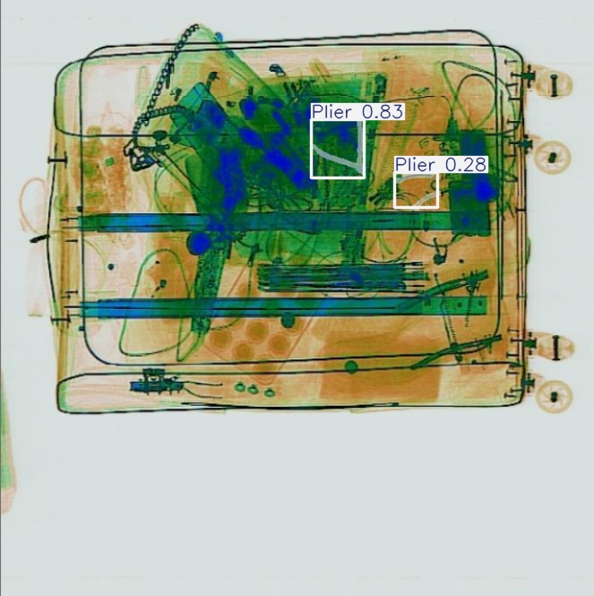 Detection preview by Segmentatation_v8_medium_train_250