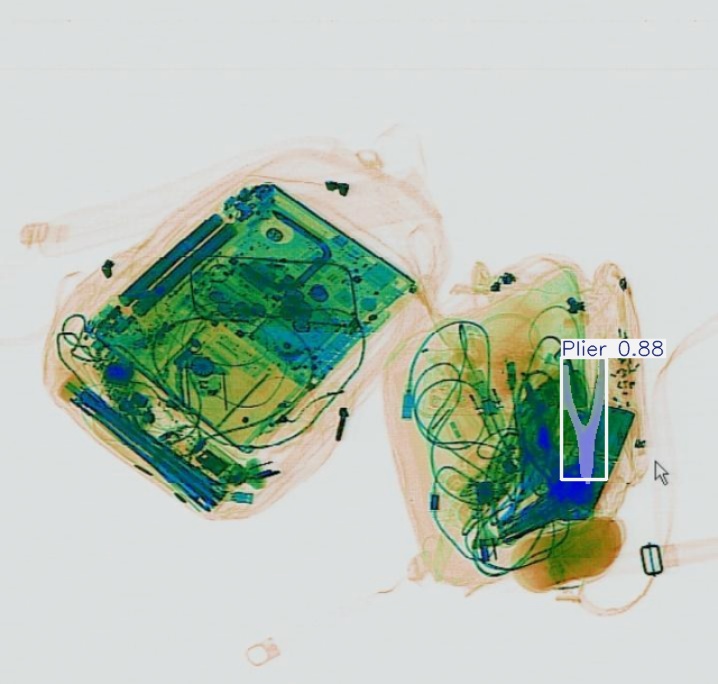 Detection preview by Segmentatation_v8_medium_train_250