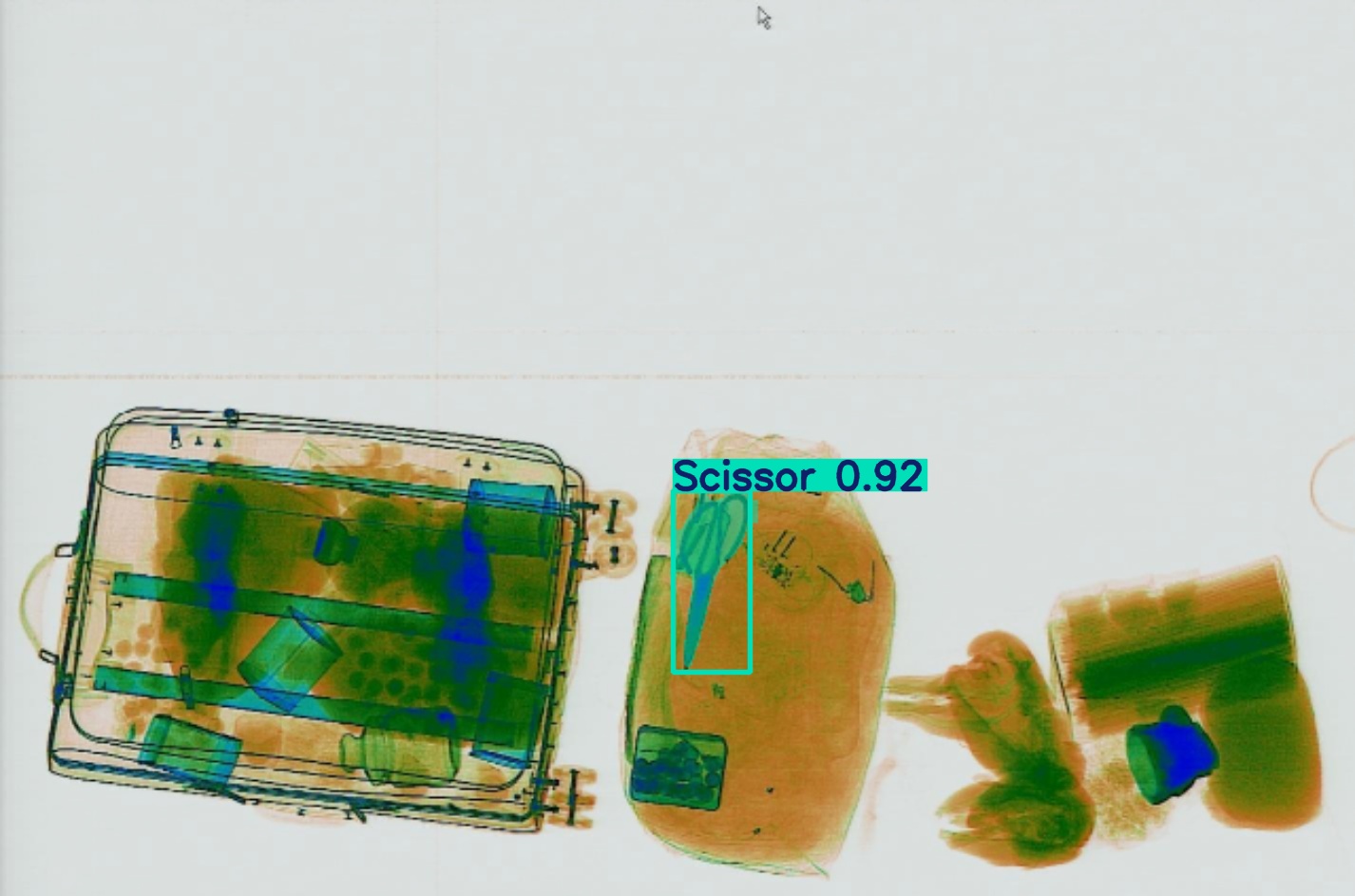 Detection preview by Segmentatation_v8_medium_train_250