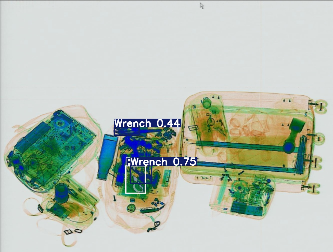 Detection preview by Segmentatation_v8_medium_train_250