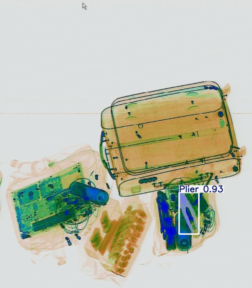 Detection preview by Segmentatation_v8_medium_train_250