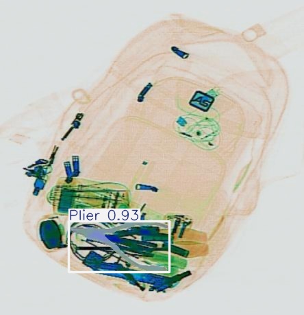 Detection preview by Segmentatation_v8_medium_train_250