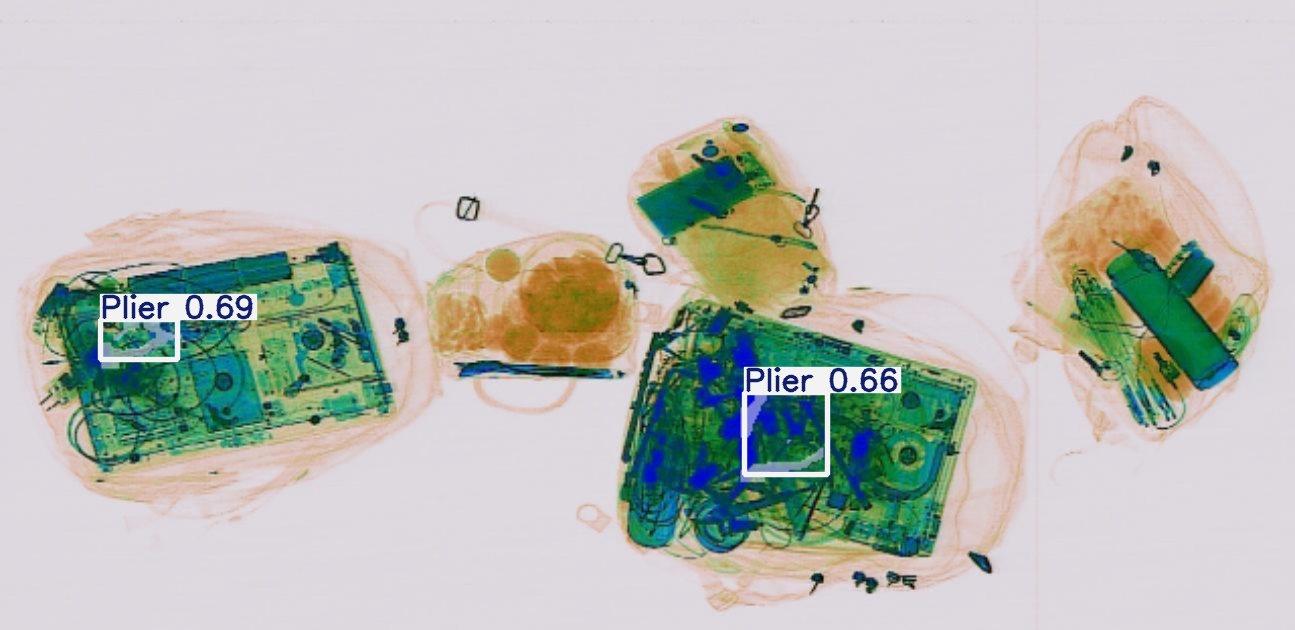 Detection preview by Segmentatation_v8_medium_train_250