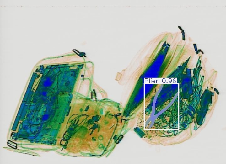 Detection preview by Segmentatation_v8_medium_train_250