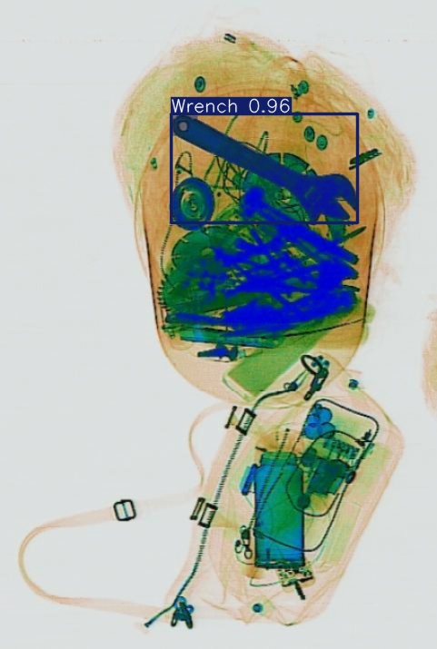 Detection preview by Segmentatation_v8_medium_train_250
