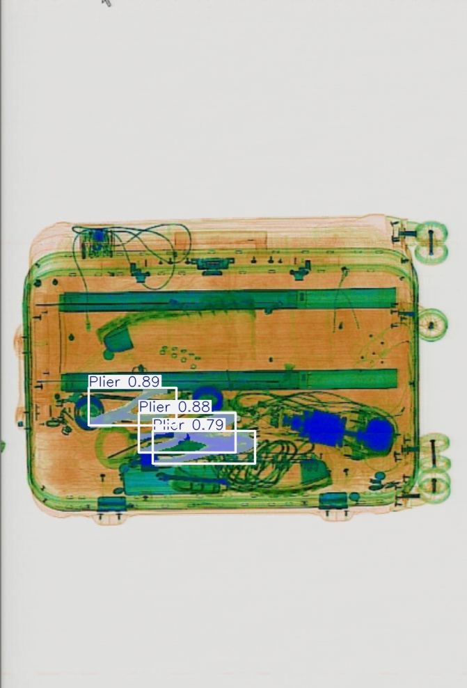 Detection preview by Segmentatation_v8_medium_train_250