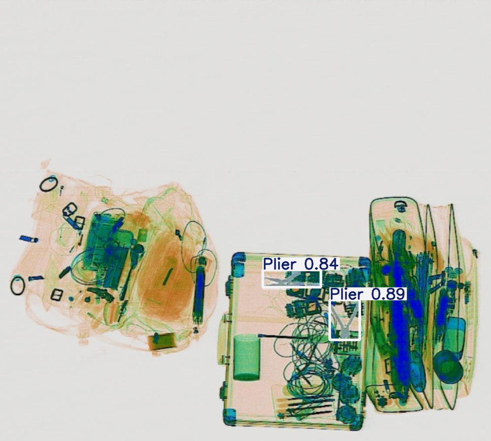 Detection preview by Segmentatation_v8_medium_train_250