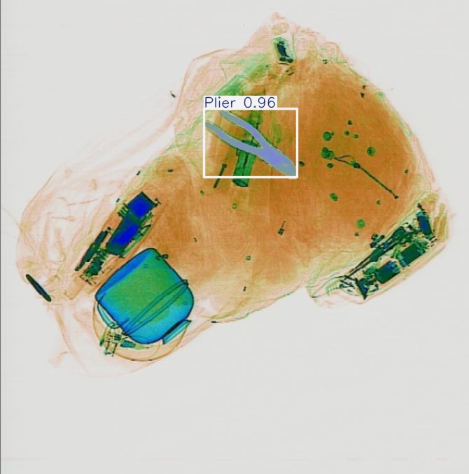 Detection preview by Segmentatation_v8_medium_train_250